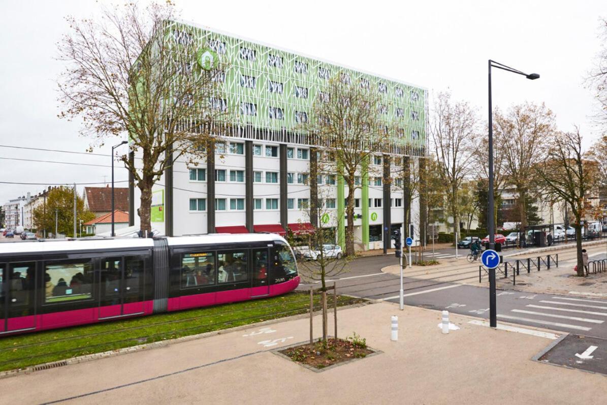Hotel Campanile Dijon Congres Clemenceau Exterior foto